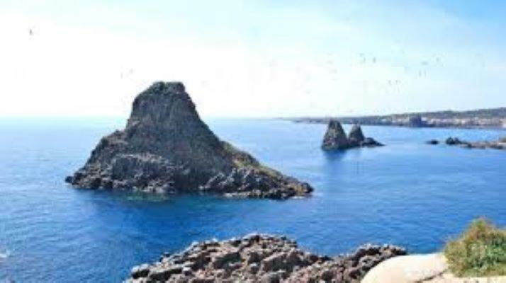 Апартаменты Blue Sea Ачи Костелло Экстерьер фото
